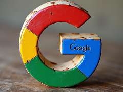 Google Logo mit Stempel