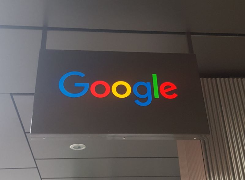Google Schild