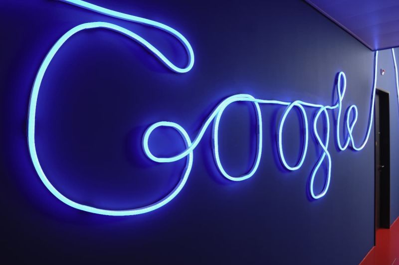 Google Neon-Schriftzug